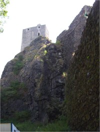 Trosky-hrad-věž Panna-Foto:Ulrych Mir.