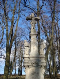 Rýmařov-sousoší Ukřižování v parku před kaplí Navštívení P.Marie V Lipkách-Foto:Ulrych Mir.