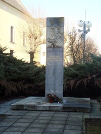 Loštice-Malé náměstí-pomník obětem obou světových válek-Foto:Ulrych Mir.
