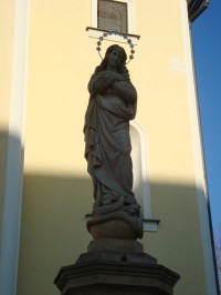 Loštice-Malé náměstí-socha P.Marie Immaculaty před kostelem sv.Prokopa-Foto:Ulrych Mir.