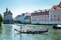 Projeďte se na gondole po řece Regnitz. Foto Nando Lardi/ AdobeStock