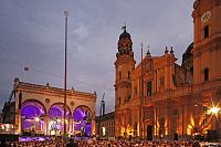 München: Klassik auf dem Odeonsplatz mit Feldherrnhalle, autor: Franz Marc Frei