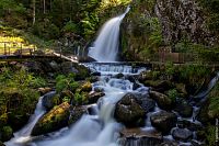 Triberg ve Schwarzwald: Tribergerské vodopády © Adobe Stock/Holger