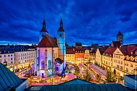 Řezno: Vánoční trh na náměstí Marktplatz © Getty Images/Harald Nachtmann