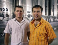 Bratři a majitelé společnosti Vinařství Novosedly VINOFOL, zleva: Pavel a Richard Foltýnovi