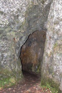 Vstup do jeskyně Kalova díra