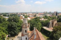 Pohled přes střechy zámku k východu ke Staré Břeclavi