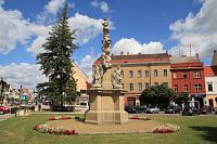 Masarykovo náměstí s mariánským sloupem