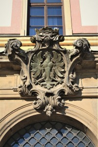 Detail vstupního portálu s moravskou orlicí
