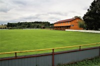 Fotbalové hřiště na konci obce