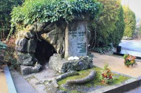 Brno-Ústřední hřbitov - hrob Karla Absolona