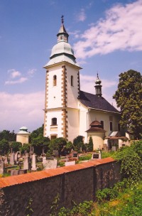 Předhradí - kostel Panny Marie Sedmiboletné
