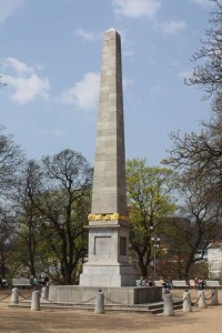 Brno - Obelisk v Denisových sadech na jaře 2009
