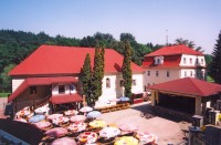 Smraďavka - lázeňská budova a restaurace