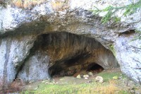 Vstupní část jeskyně Kravská díra v Suchém žlebu