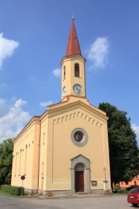 Petrovice - kostel Povýšení sv. Kříže