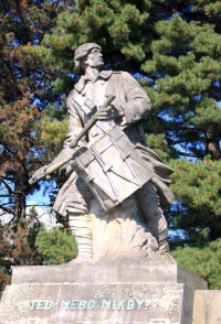 Ústí nad Orlicí - socha Bubnujícího legionáře