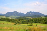Pohled na Chočské vrchy ze svahu nad Borovníkem