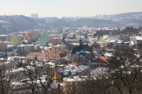 Pohled směrem na Staré Brno a Výstaviště, na horizontu sídliště ve Starém a Novém Lískovci