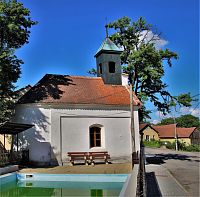 Nelepeč, kaple