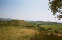 Pohled z Dunajovických kopců směrem k Mikulovu, v popředí Velká Slunečná