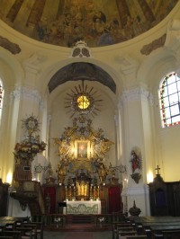 Oltář kostela - foto Alena Soukupová
