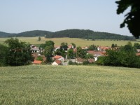 Pohled z hradu na Kváskovice