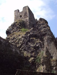 Pohled z nádvoří hradu