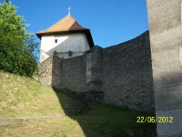 Kurdějov - opevněný kostel, hradby