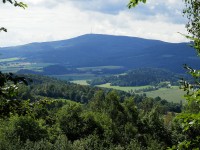 pohled z Přírodní rezervace Jaronínské bučiny na horu Kleť