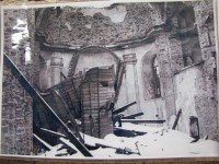 Devastace kostela - dobové foto