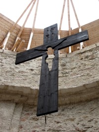 Kříž v kostele 