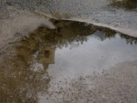 Prší dole v Neratově