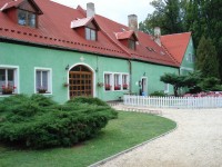 restaurace zámek Jemčina