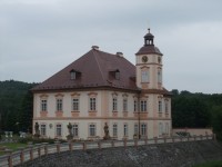 Barokní zámek Štěnovice