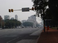 Kuriózní křižovatka v Buenos Aires