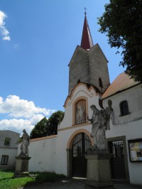 Dominanta Starého města - kostel Matky Boží.