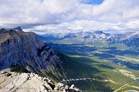 Bow Valley z Ha Ling Peak.