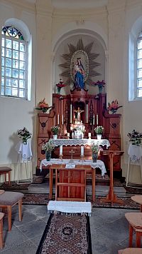 Oltář v kapli.