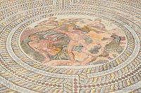Mozaika v House of Theseus.