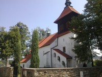 kostel v Lučici.