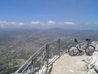 Na kole po Sardinii II -  výjezd na Monte Tuttavista.