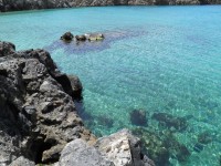 smaragdové moře v Cala Domestica.