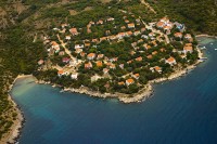 Potočnica je malá vesnička ležící na chorvatském ostrově Pag. Nalézá se v severozápadní části ostrova, asi 10 km od města Novalja, jehož je administrativně částí. Potočnica leží na pobřeží Jaderského moře. Z vesničky se otevírá výhled na další chorva