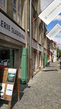 Galerie Sladovna v Masarykově ulici v Žatci