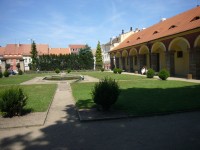 Vodní hrad v Budyni a zámek Libochovice