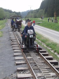 Motorka nebo vlak??