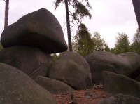 žulové balvany - viklany