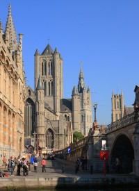 katedrála sv. Mikoláše a v pozadí zvonice Belfry- nejtypičtější pohled na Gent