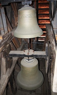 zvony na věži